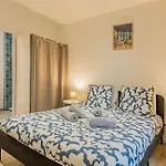Urban Aparthotel 3*