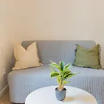 Aparthotel Urban 3*