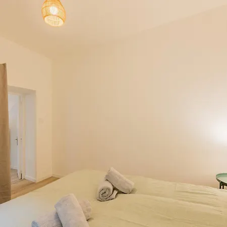 Sebastopol - Hyper Centre - Wifi & Smart Tv